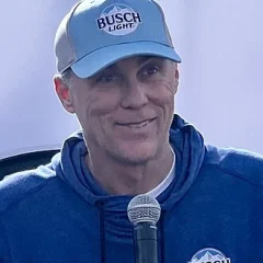 Kevin Harvick height profile photo