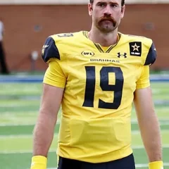 Kevin Hogan height profile photo
