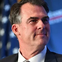 Kevin Stitt height profile photo