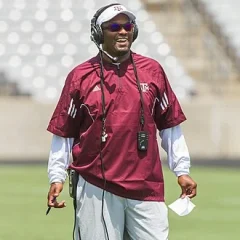 Kevin Sumlin height profile photo