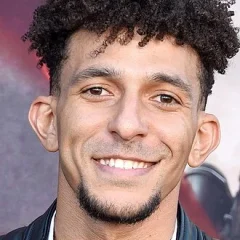 Khleo Thomas height profile photo