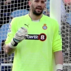 Kiko Casilla height profile photo