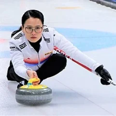 Kim Eun-jung (curler) height profile photo