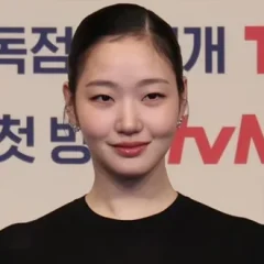 Kim Go-eun height profile photo