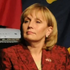 Kim Guadagno height profile photo
