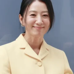 Kim Hee-ae height profile photo