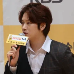 Kim Hee-chul height profile photo