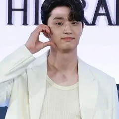 Kim Jae-won (actor, born 2001) height profile photo