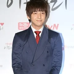 Kim Ki-bum height profile photo