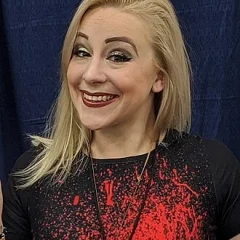 Kimber Lee height profile photo