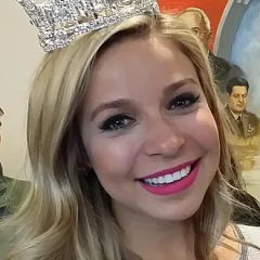 Kira Dixon height profile photo