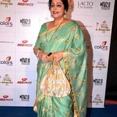 Kirron Kher height profile photo