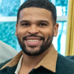 Kola Bokinni height profile photo