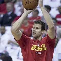 Kris Humphries height profile photo