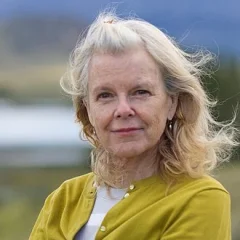 Kris Tompkins height profile photo