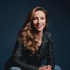 Kristin Fisher height profile photo