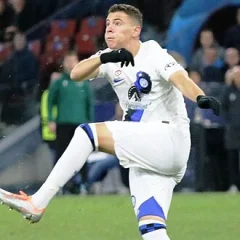 Kristjan Asllani height profile photo