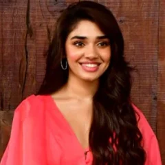 Krithi Shetty height profile photo