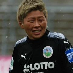 Kumi Yokoyama height profile photo