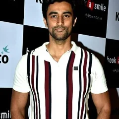 Kunal Kapoor (actor, born 1977) height profile photo