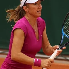 Květa Peschke height profile photo