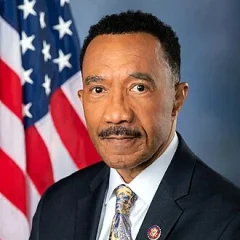 Kweisi Mfume height profile photo