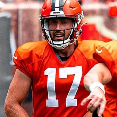 Kyle Lauletta height profile photo