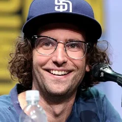 Kyle Mooney height profile photo