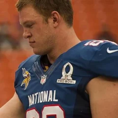 Kyle Rudolph height profile photo