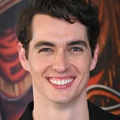 Kyle Selig height profile photo