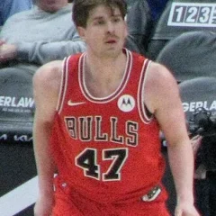 Lachlan Olbrich height profile photo