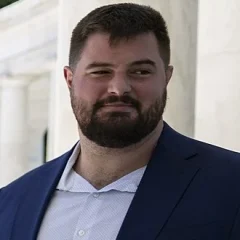 Landon Dickerson height profile photo