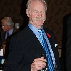 Lanny McDonald height profile photo