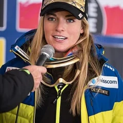 Lara Gut-Behrami height profile photo
