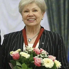 Larisa Latynina height profile photo