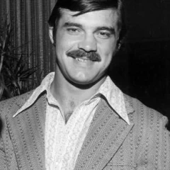 Larry Csonka height profile photo