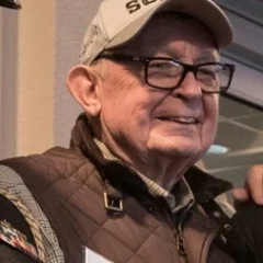 Larry Dolan height profile photo