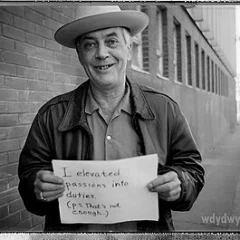 Larry Harvey height profile photo
