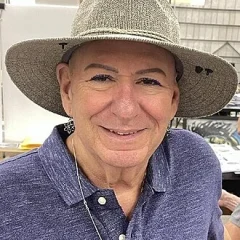 Larry Mathews height profile photo