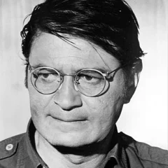 Larry Storch height profile photo