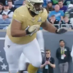 Larry Warford height profile photo