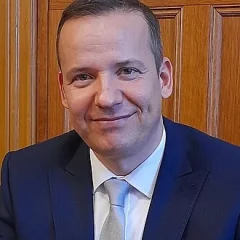 László Toroczkai height profile photo