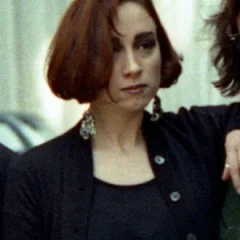 Laura Valente height profile photo