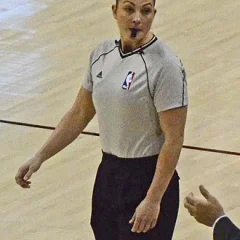 Lauren Holtkamp height profile photo