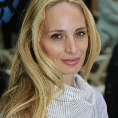 Lauren Santo Domingo height profile photo