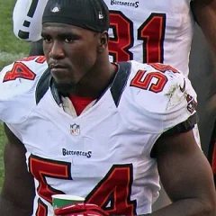 Lavonte David height profile photo