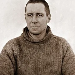 Lawrence Oates height profile photo