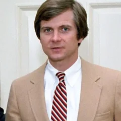 Lee Atwater height profile photo