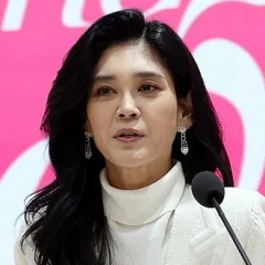 Lee Boo-jin height profile photo
