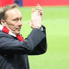 Lee Dixon height profile photo